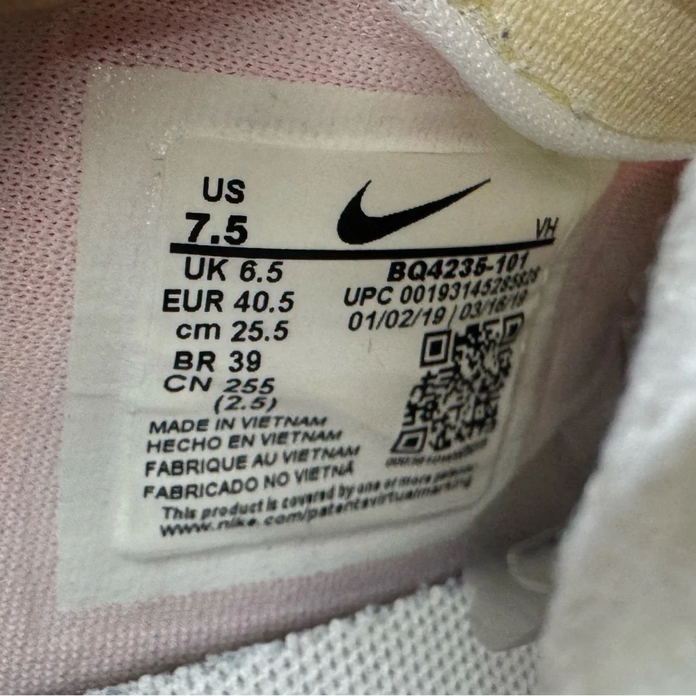 Nike Renew‎ Lucent 'White Royal Crimson' BQ4235-101 Size US 7.5/EUR 40.5